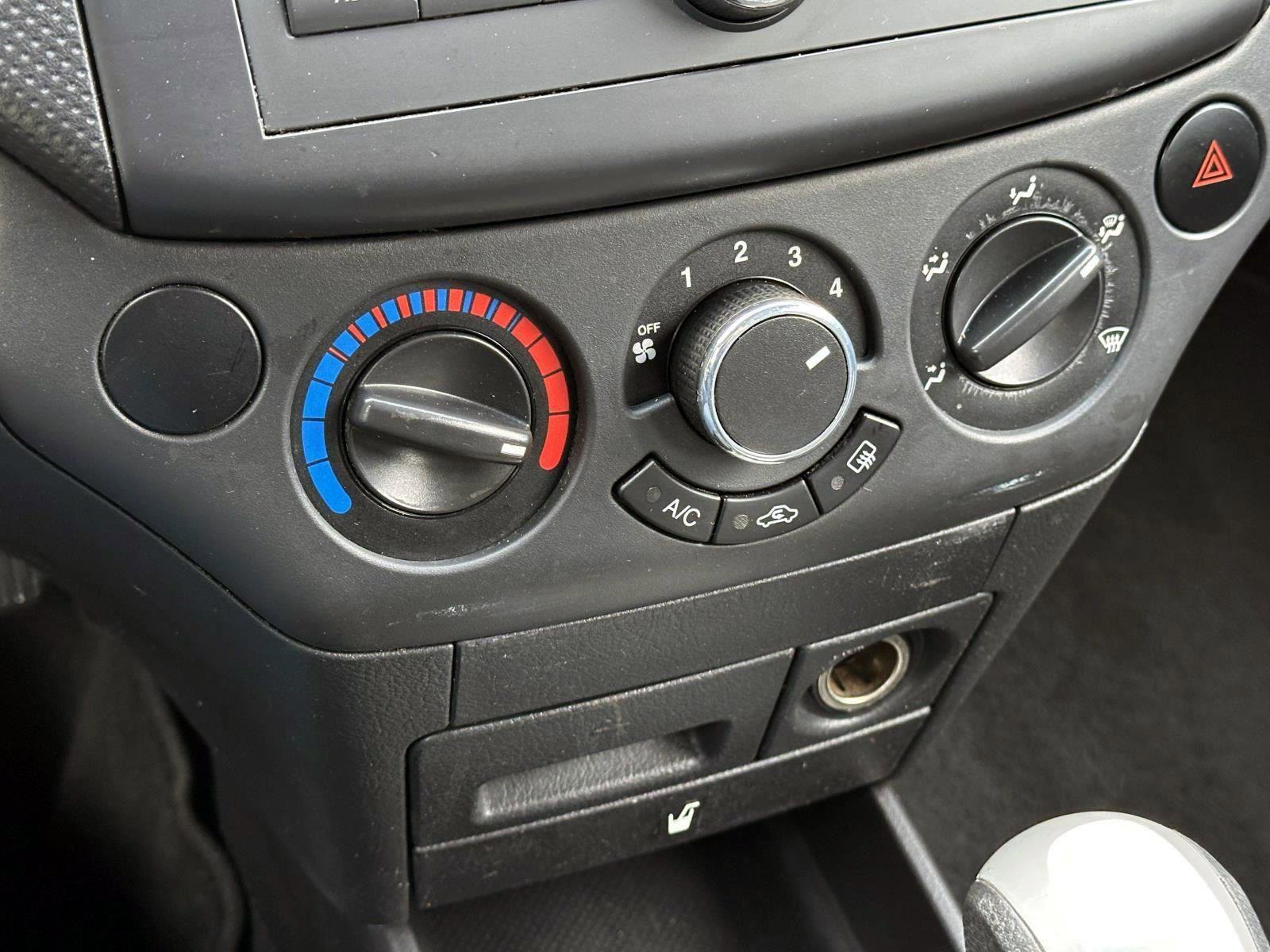 Used 2009 Chevrolet Aveo LT w/ Power and Convenience Package image 25