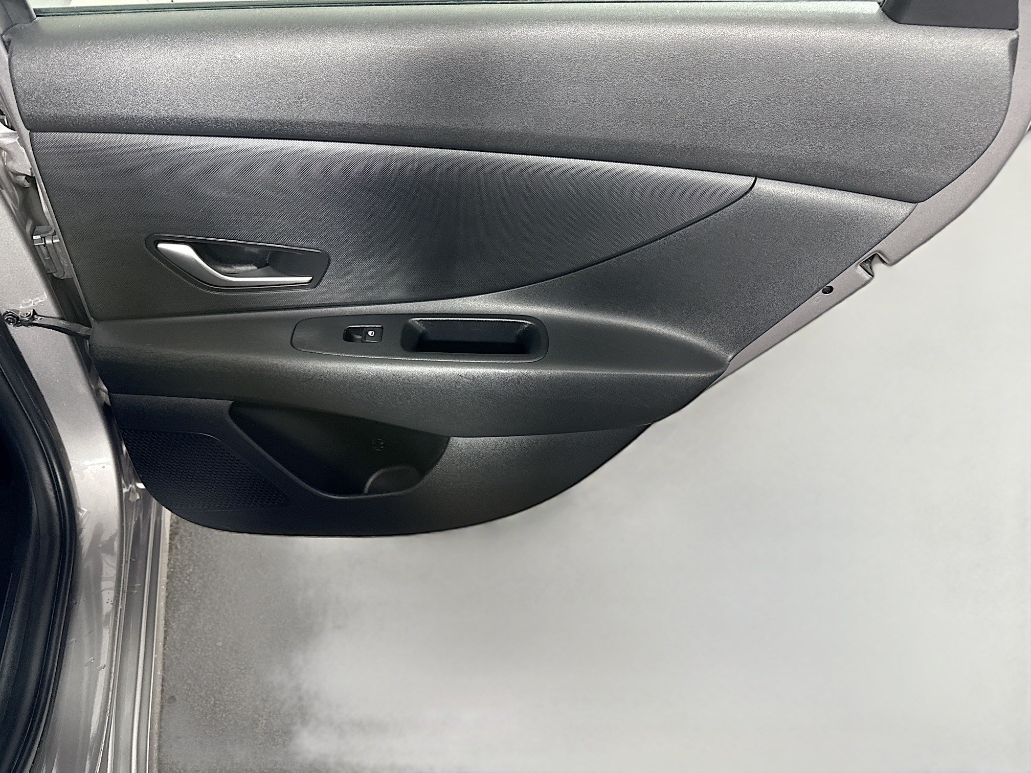 Used 2022 Hyundai Elantra SEL FWD image 28