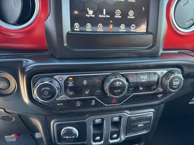 Used 2018 Jeep Wrangler Rubicon w/ Cold Weather Group image 16