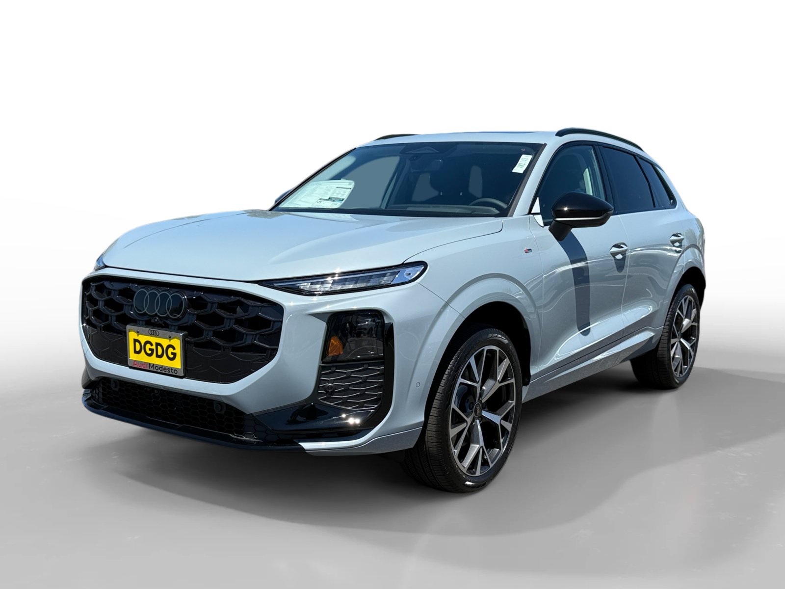 New 2026 Audi Q3 quattro 2.0T AWD/4WD image 1