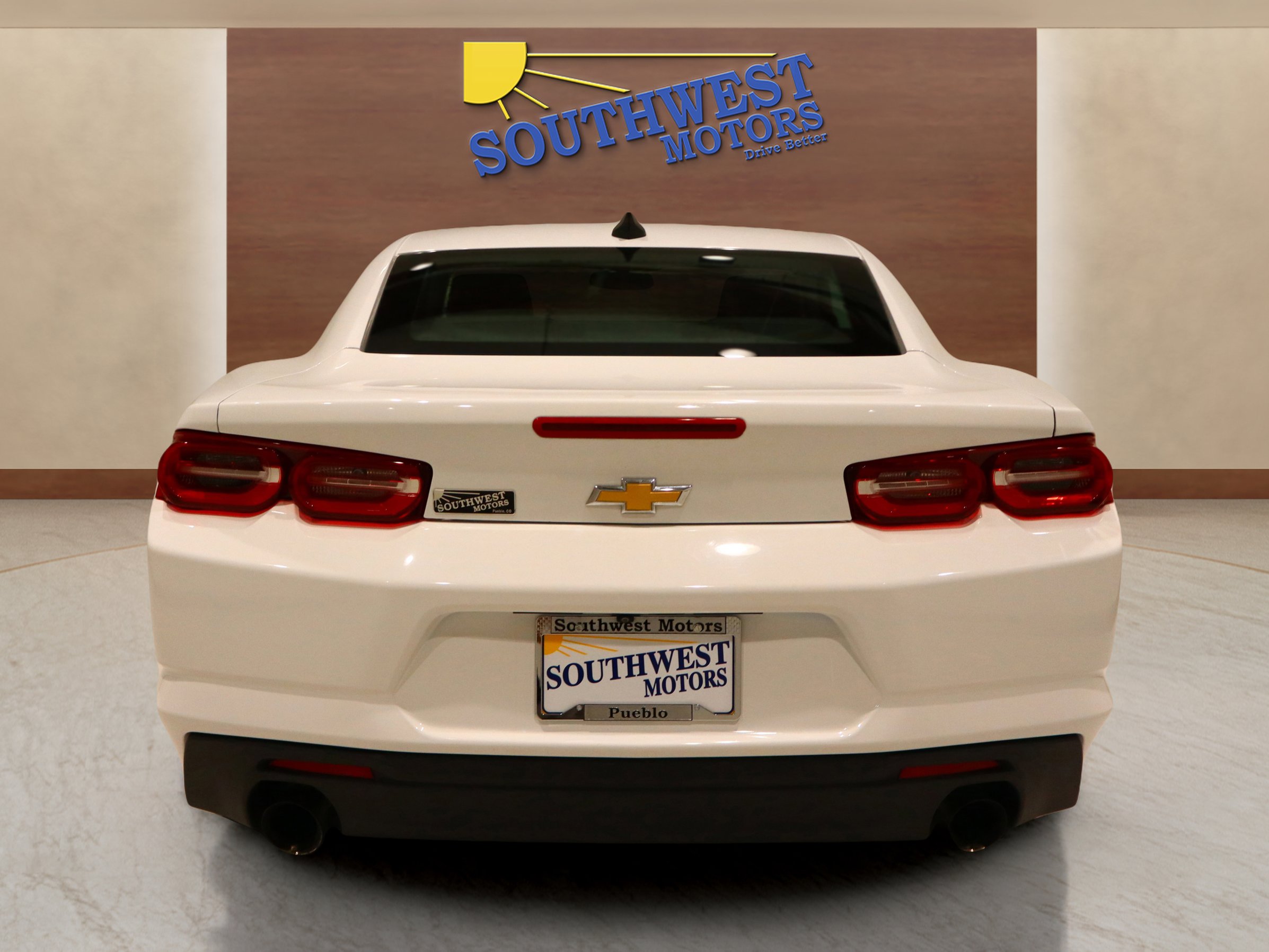 Used 2020 Chevrolet Camaro LT image 3