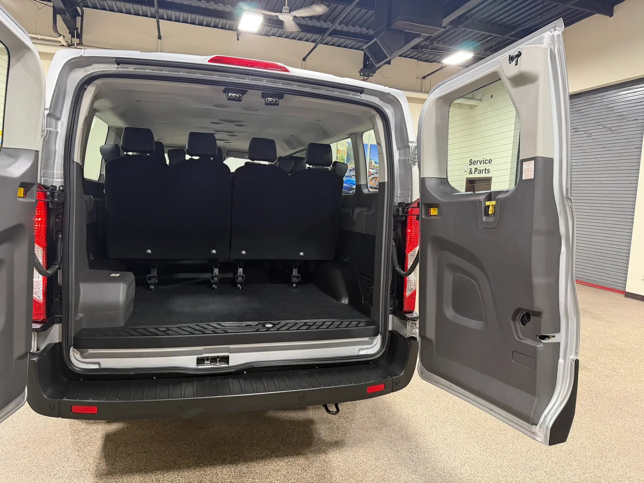 Used 2022 Ford Transit 350 XL RWD image 19