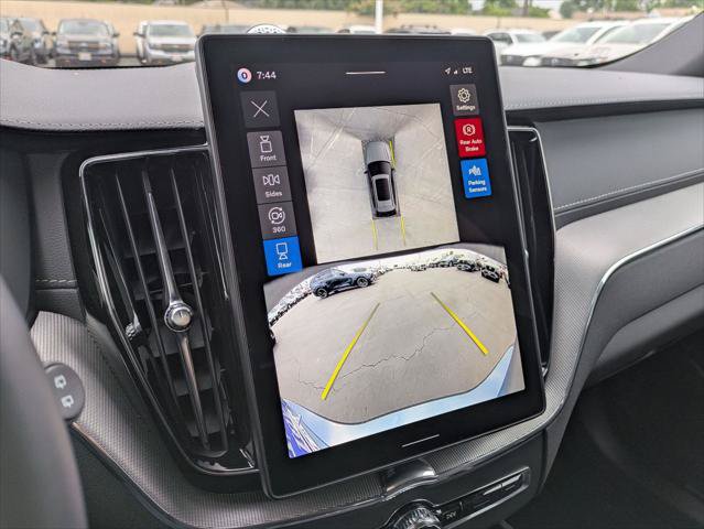 New 2026 Volvo XC60 T8 Ultra w/ Climate Package PRO AWD/4WD image 8