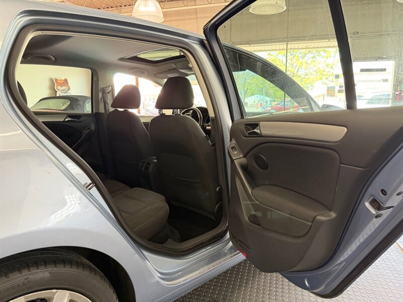 Used 2012 Volkswagen Golf TDI FWD image 31