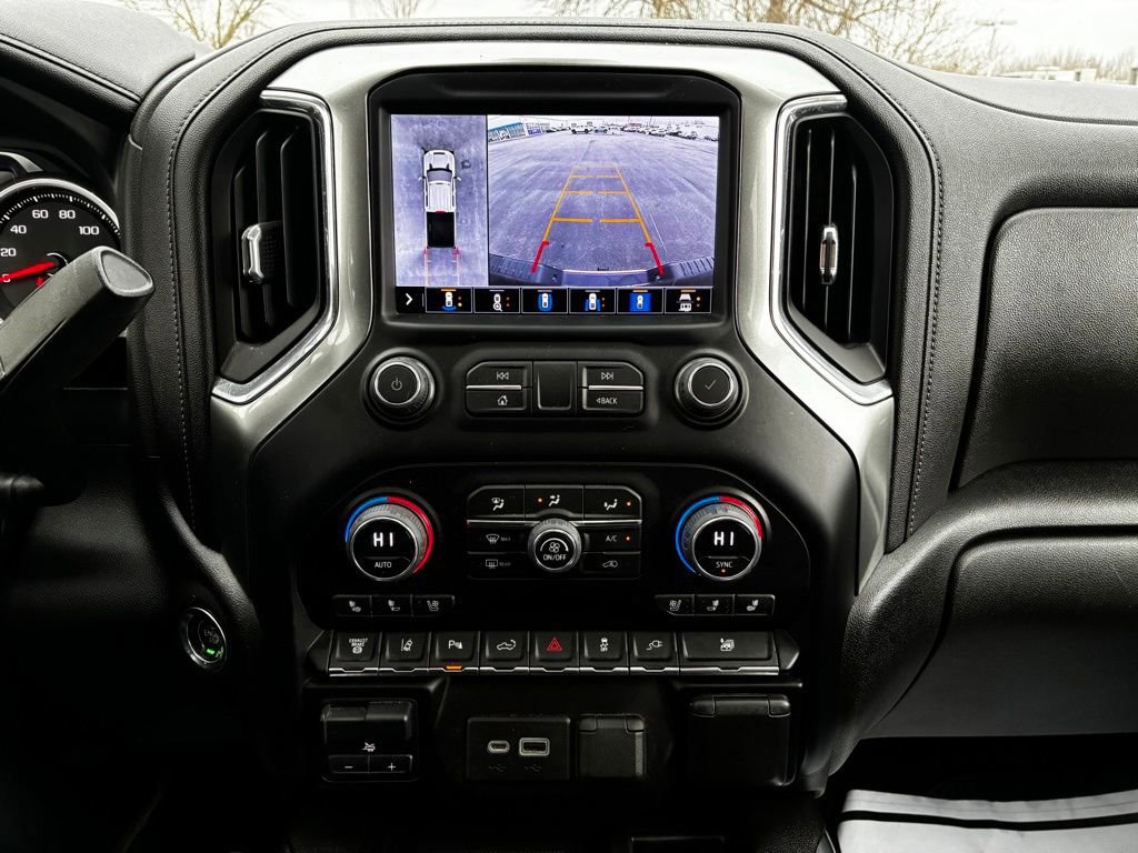 Used 2022 Chevrolet Silverado 2500 LTZ w/ LTZ Premium Package image 31