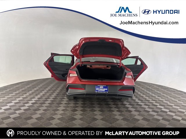 Certified 2025 Hyundai Elantra Sport image 16