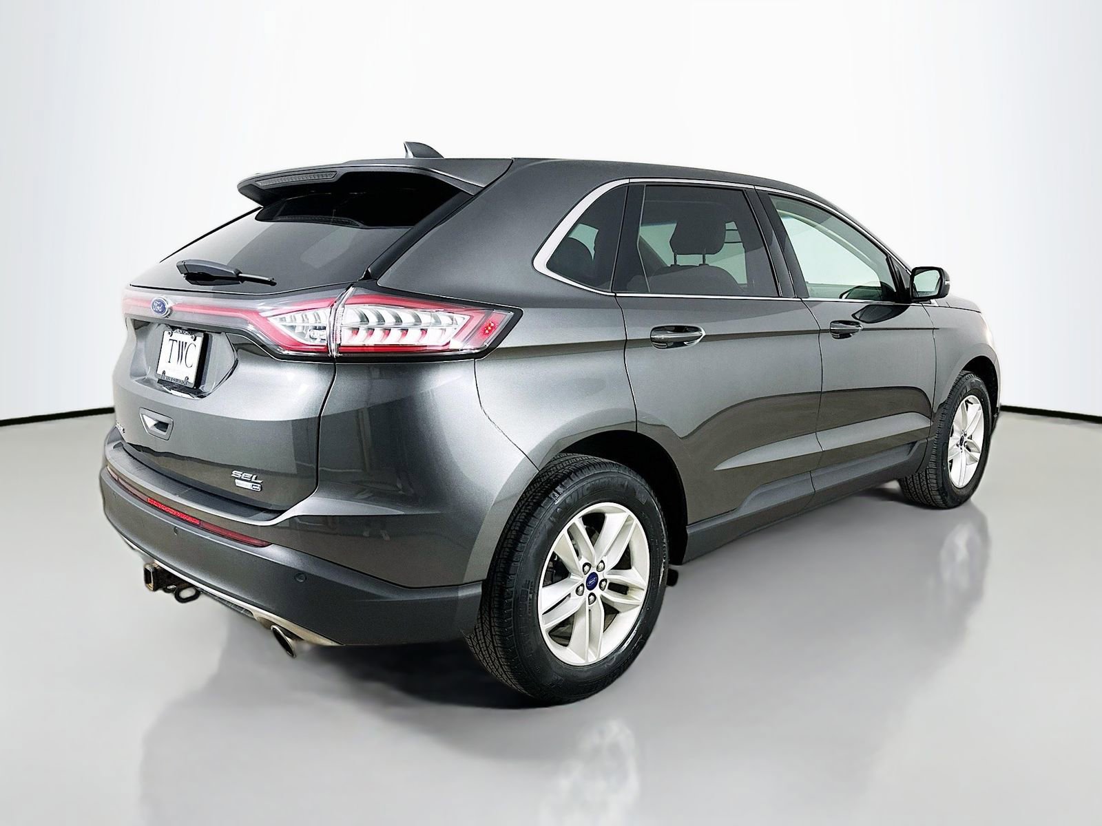 Used 2017 Ford Edge SEL w/ Equipment Group 201A AWD/4WD image 5