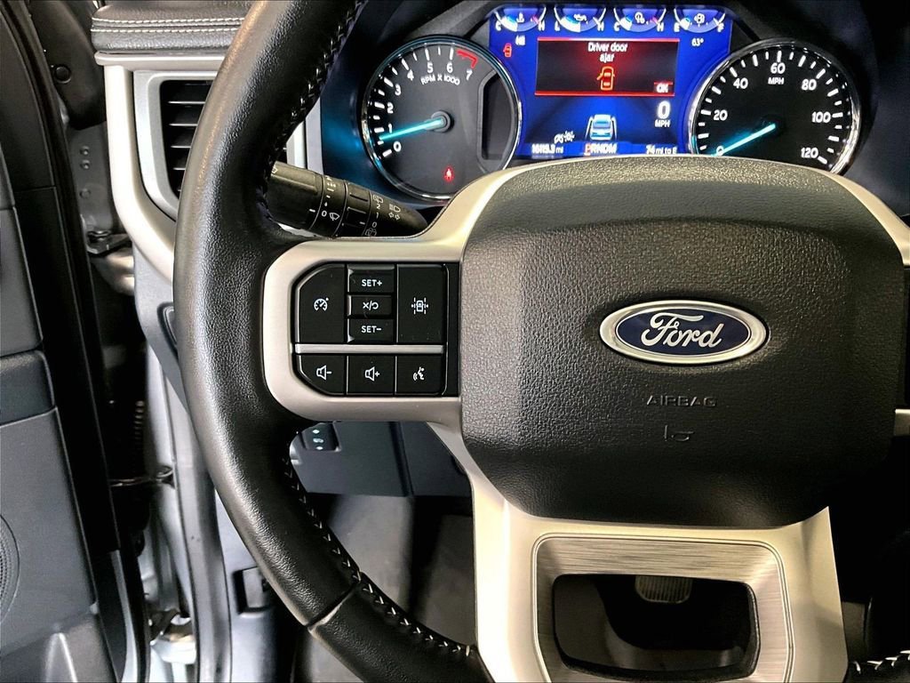 Used 2024 Ford Expedition XLT AWD/4WD image 24