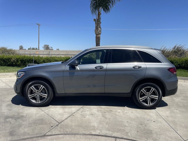 Used 2020 Mercedes-Benz GLC 300 4MATIC w/ Premium Package image 5