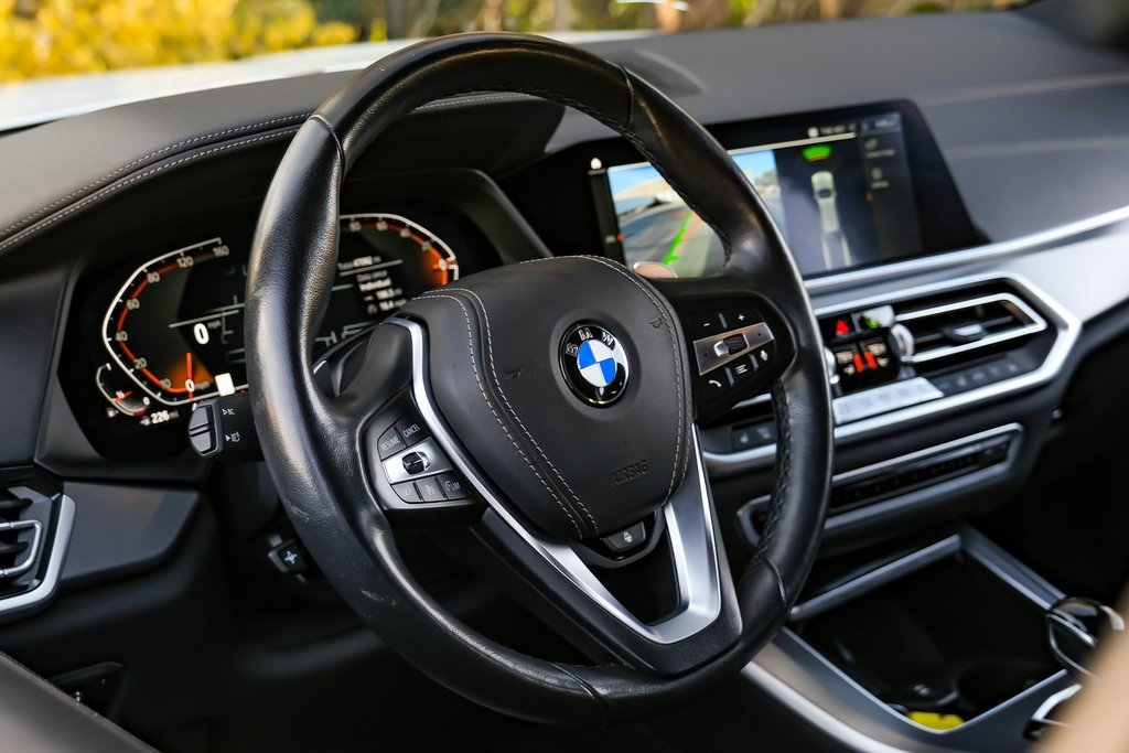 Used 2021 BMW X5 xDrive40i w/ Premium Package image 16