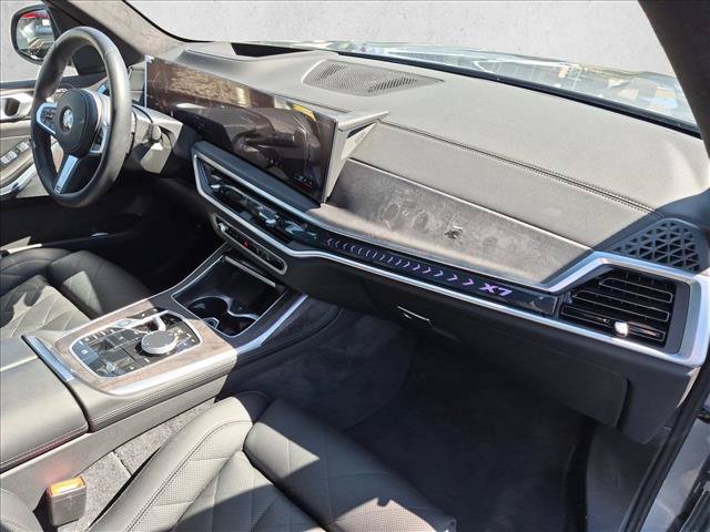 Used 2025 BMW X7 xDrive40i w/ M Sport Package AWD/4WD image 24