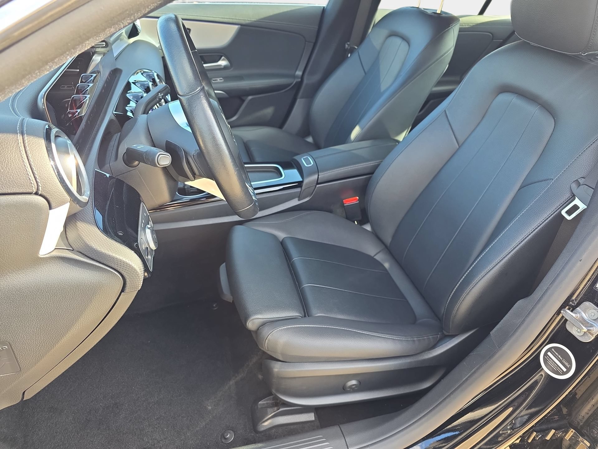 Used 2025 Mercedes-Benz CLA 250 image 14