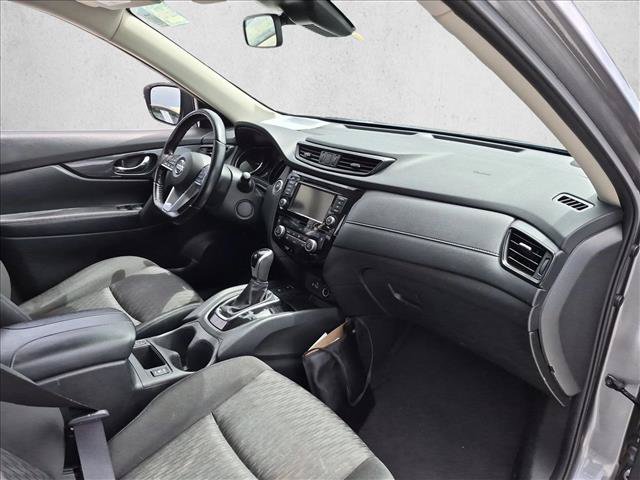 Used 2020 Nissan Rogue SV w/ Premium Package AWD/4WD image 12