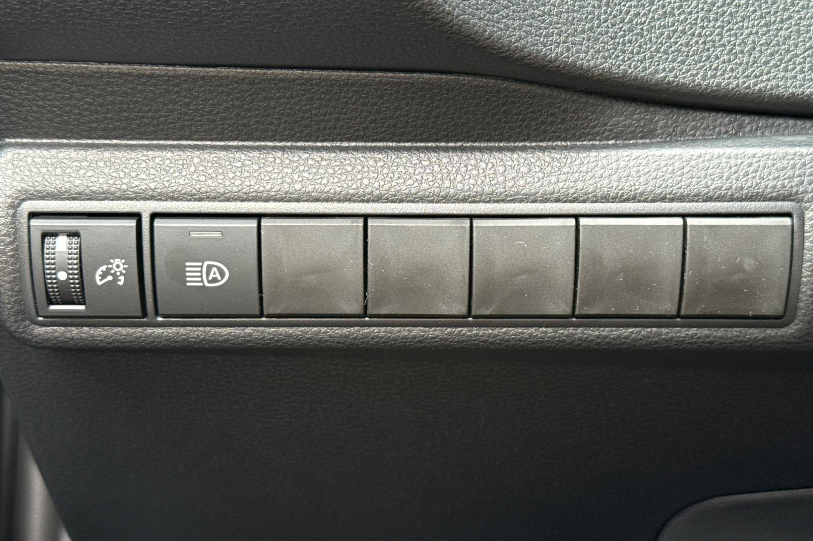 New 2026 Toyota Corolla LE w/ LE Premium Package FWD image 29