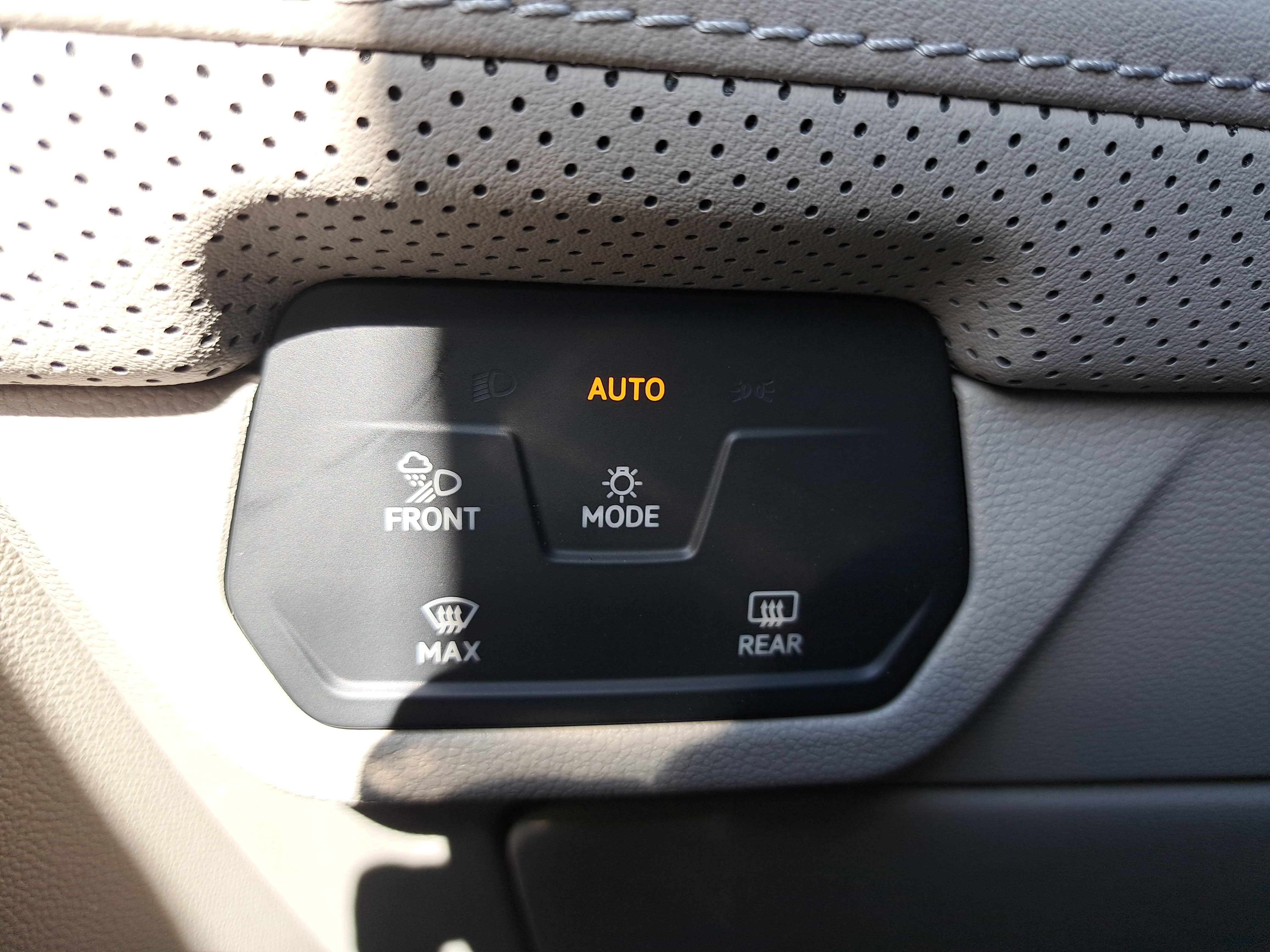 New 2026 Volkswagen Atlas SE AWD/4WD image 27