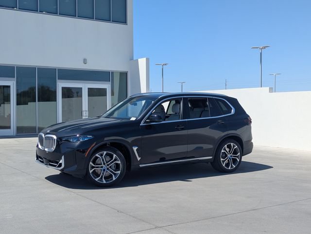 Used 2026 BMW X5 sDrive40i w/ Premium Package RWD image 2