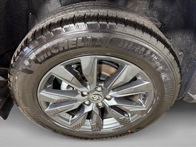Used 2026 Toyota RAV4 XLE Premium FWD image 17