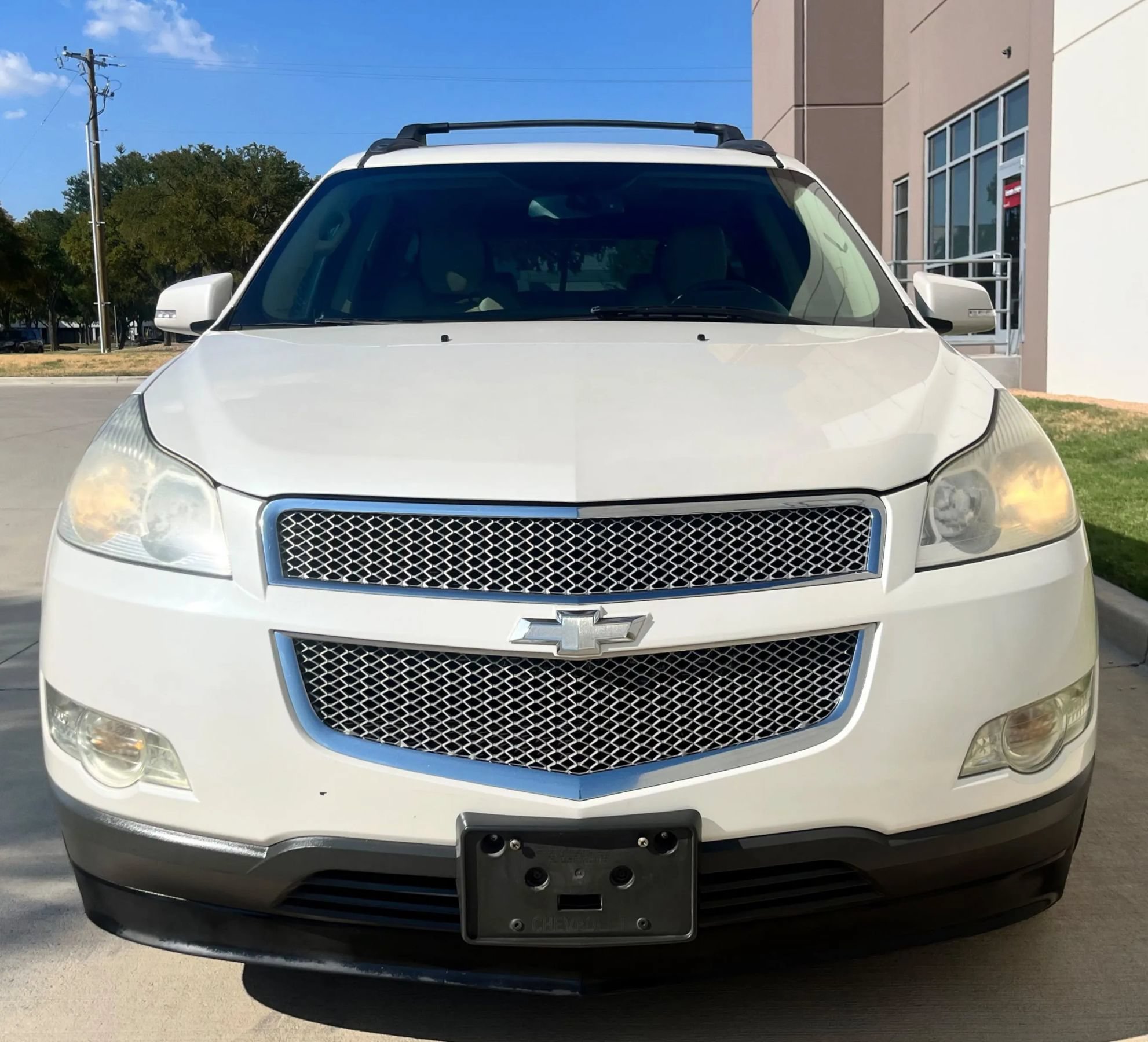 Used 2012 Chevrolet Traverse LTZ FWD image 2