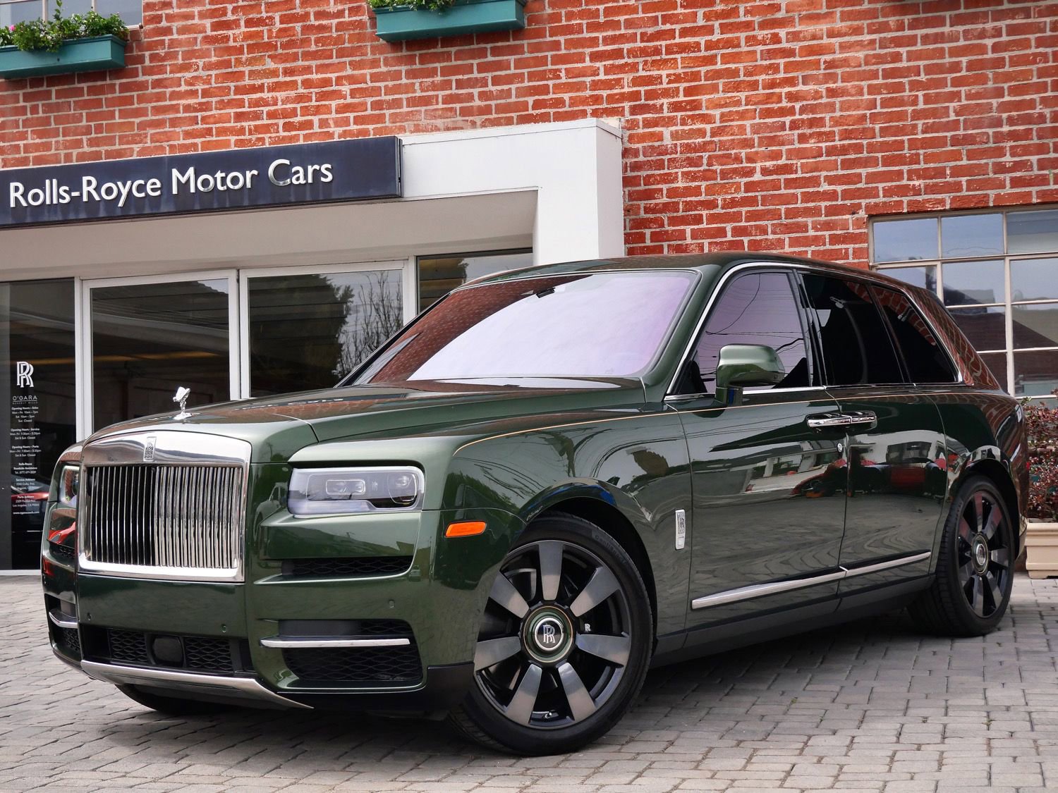 Certified 2023 Rolls-Royce Cullinan w/ Cullinan Package