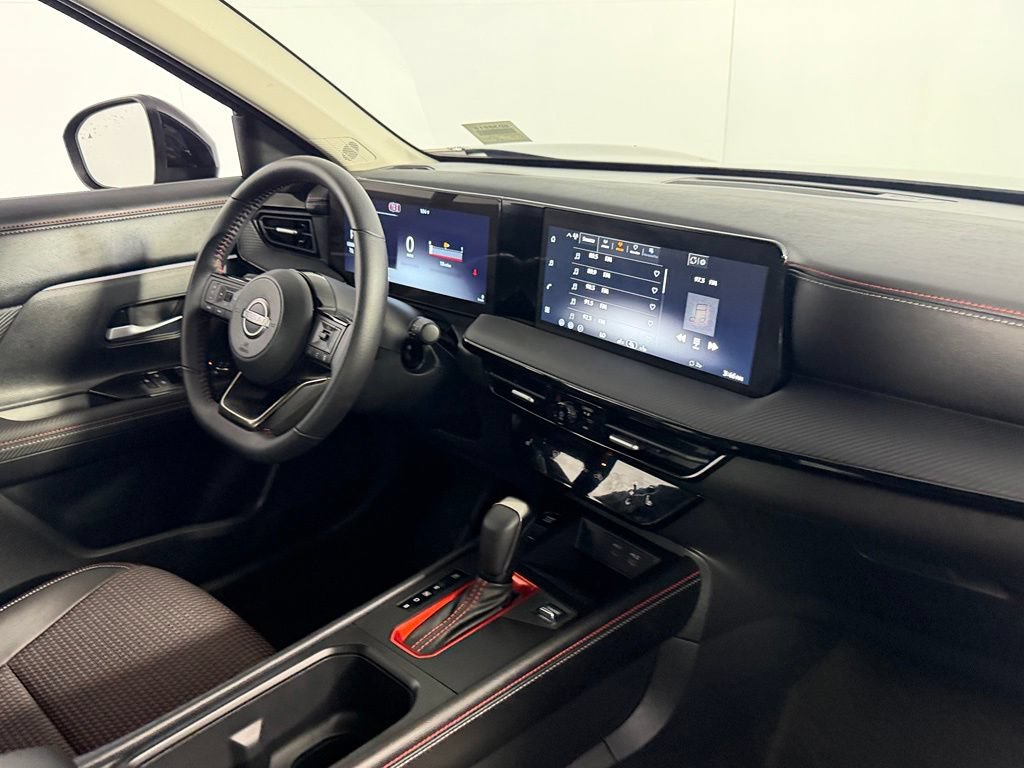 Used 2026 Nissan Kicks SR w/ Cold Weather Package FWD image 27