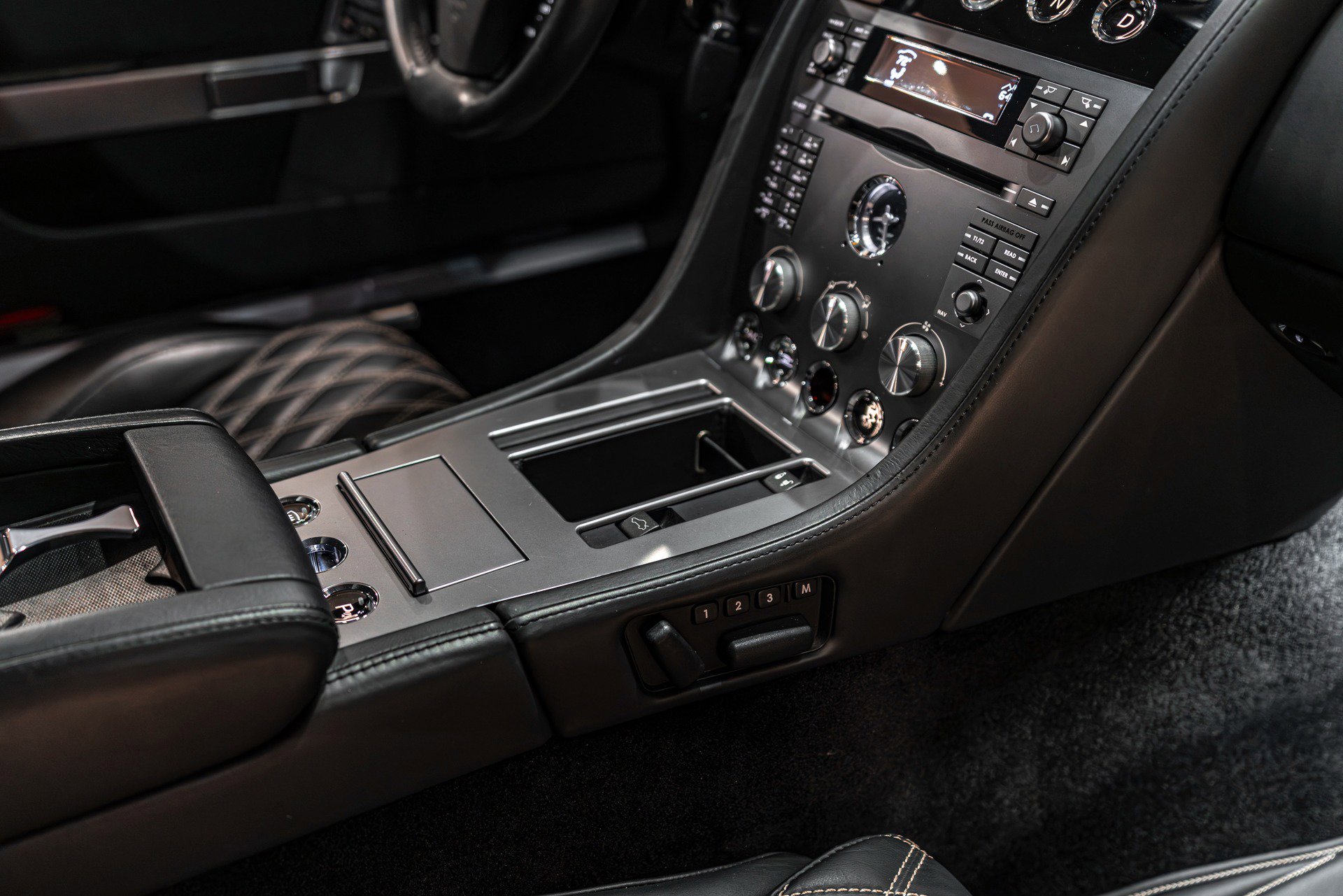 Used 2008 Aston Martin DB9 Coupe image 25