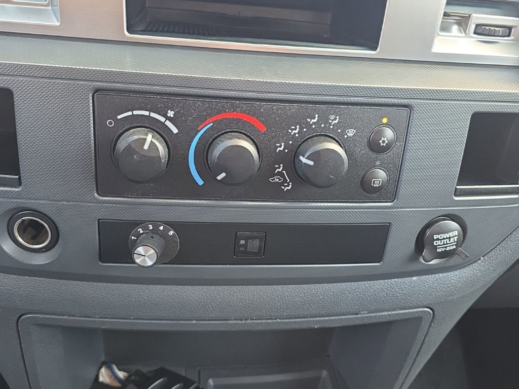Used 2007 Dodge Ram 2500 Truck SLT w/ Quad Cab Big Horn Value Group image 27