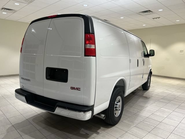 New 2026 GMC Savana 2500 w/ Driver Convenience Package RWD image 5