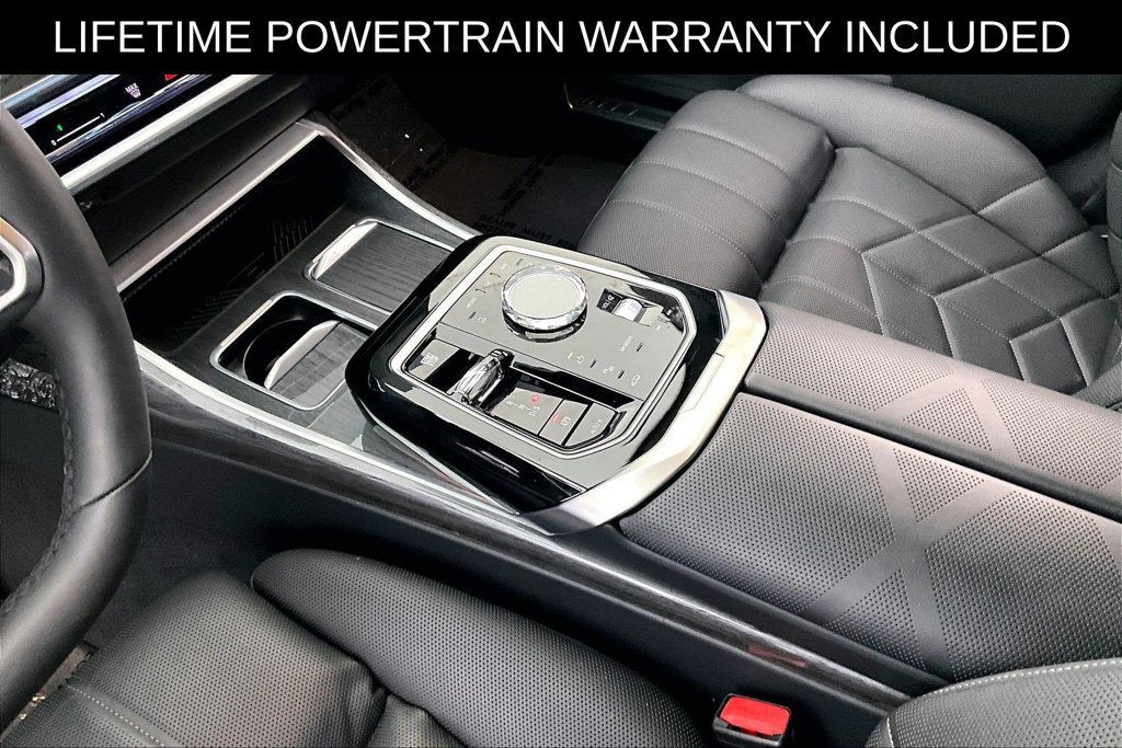 Used 2026 BMW 740i RWD image 17