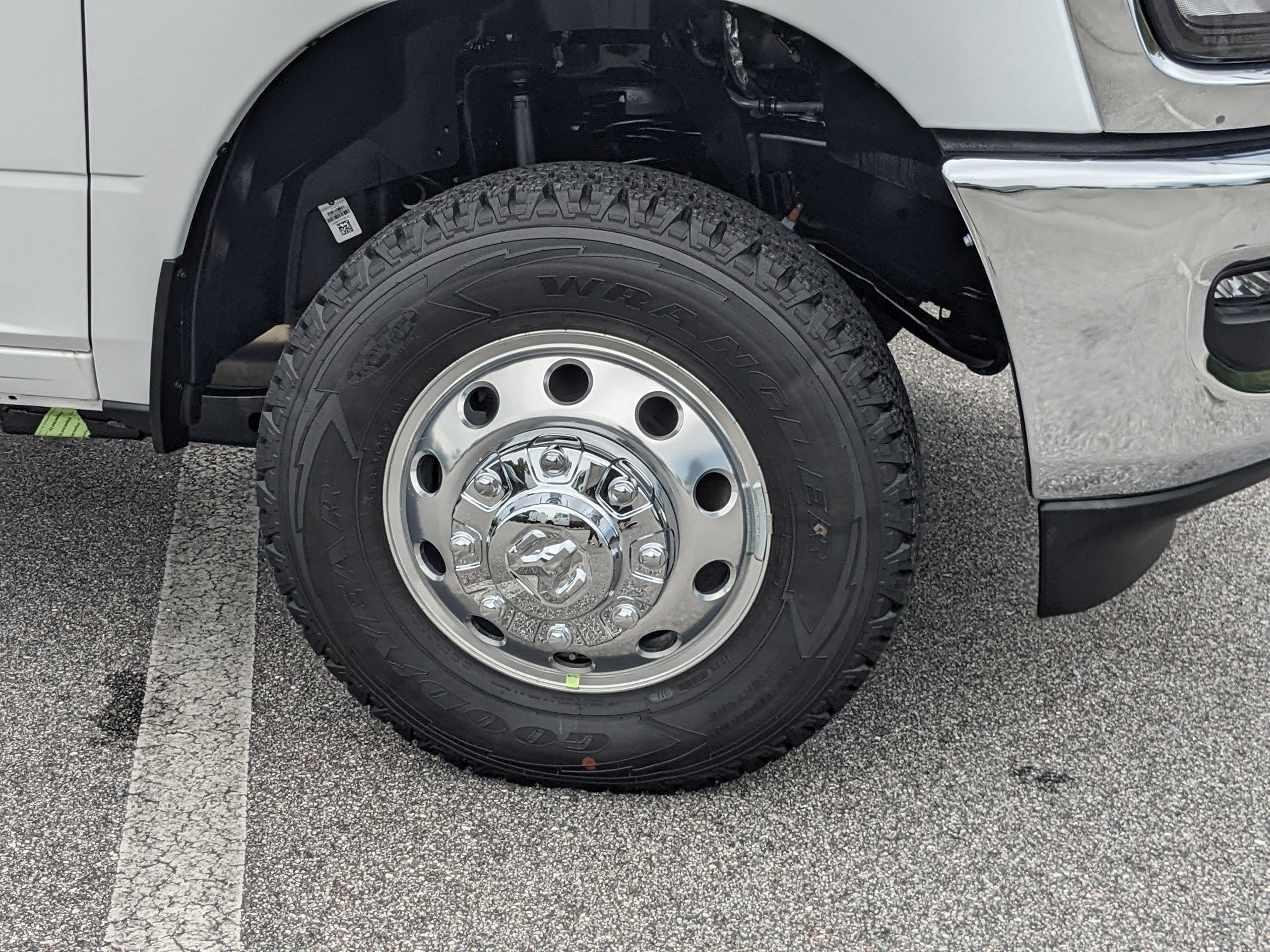 New 2025 RAM 3500 Tradesman w/ Chrome Appearance Group image 10