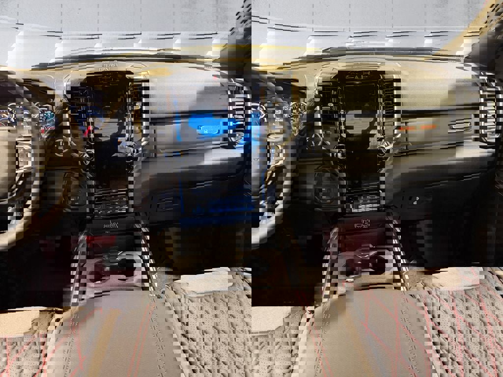 New 2025 RAM 2500 Big Horn AWD/4WD image 12