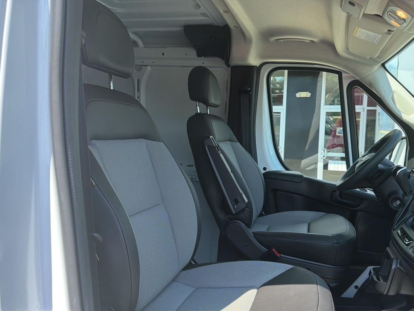 New 2026 RAM ProMaster 1500 w/ Convenience Group FWD image 4