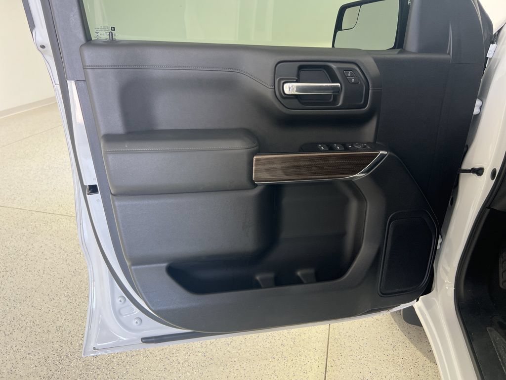 Used 2019 Chevrolet Silverado 1500 LT w/ All-Star Edition AWD/4WD image 19