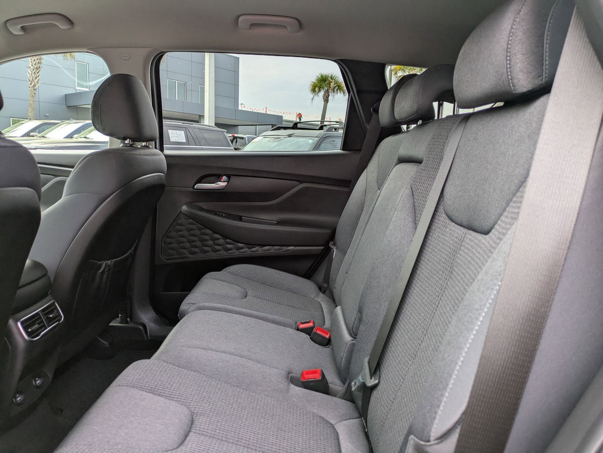 Used 2023 Hyundai Santa Fe SEL AWD/4WD image 14