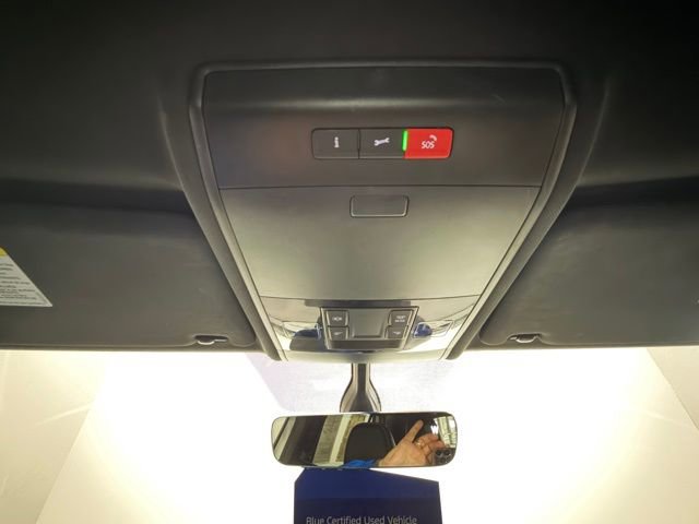 Used 2022 Volkswagen Atlas Cross Sport SE image 30