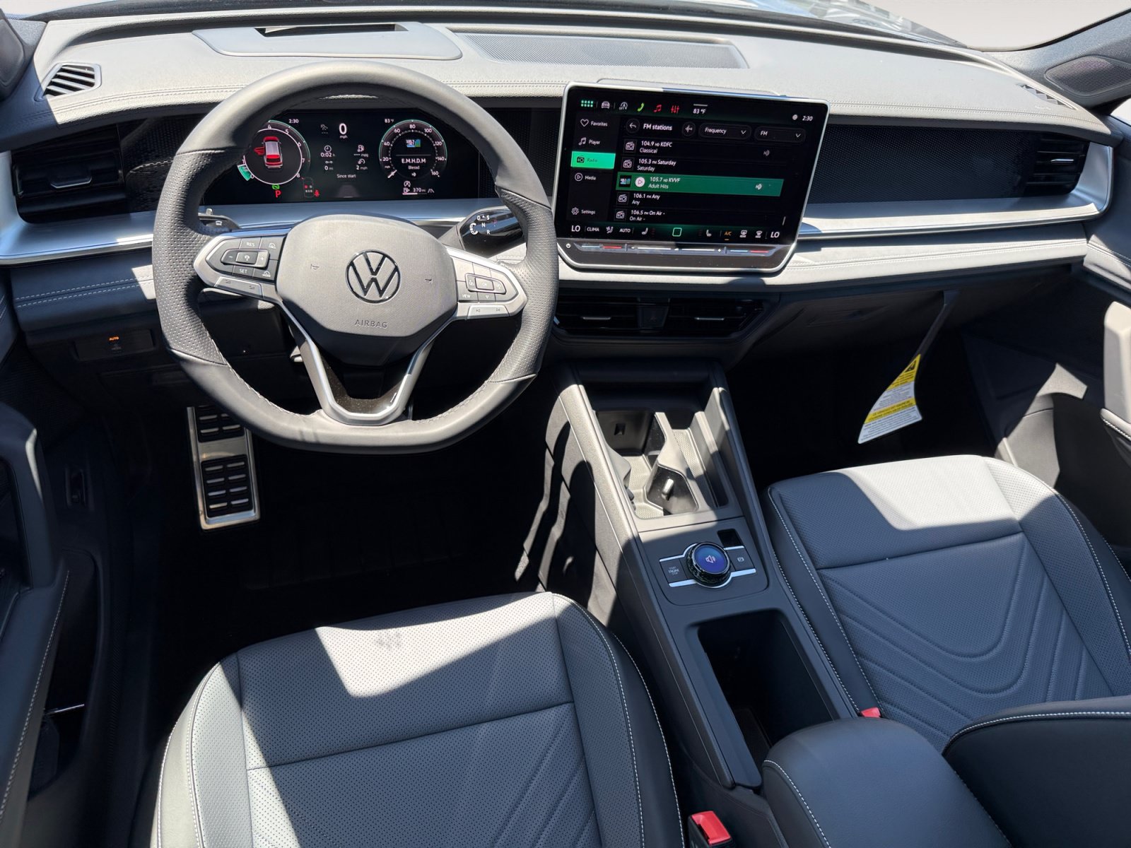 New 2026 Volkswagen Tiguan SE R-Line AWD/4WD image 15