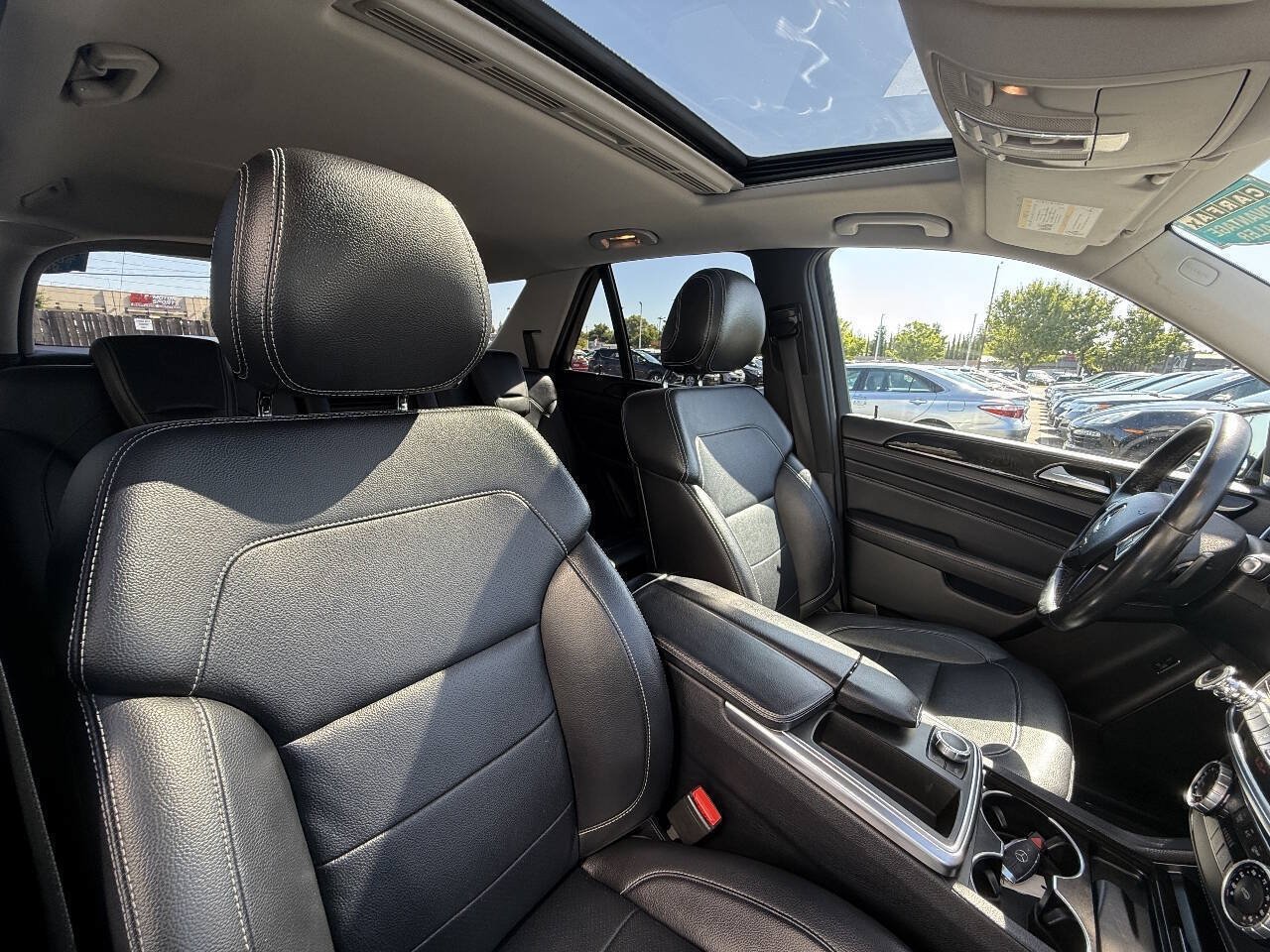 Used 2014 Mercedes-Benz ML 550 4MATIC image 23