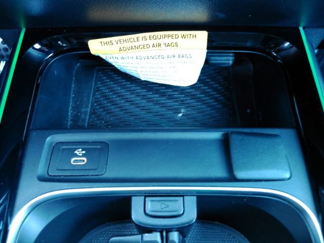 Used 2024 Mercedes-Benz GLB 250 image 48