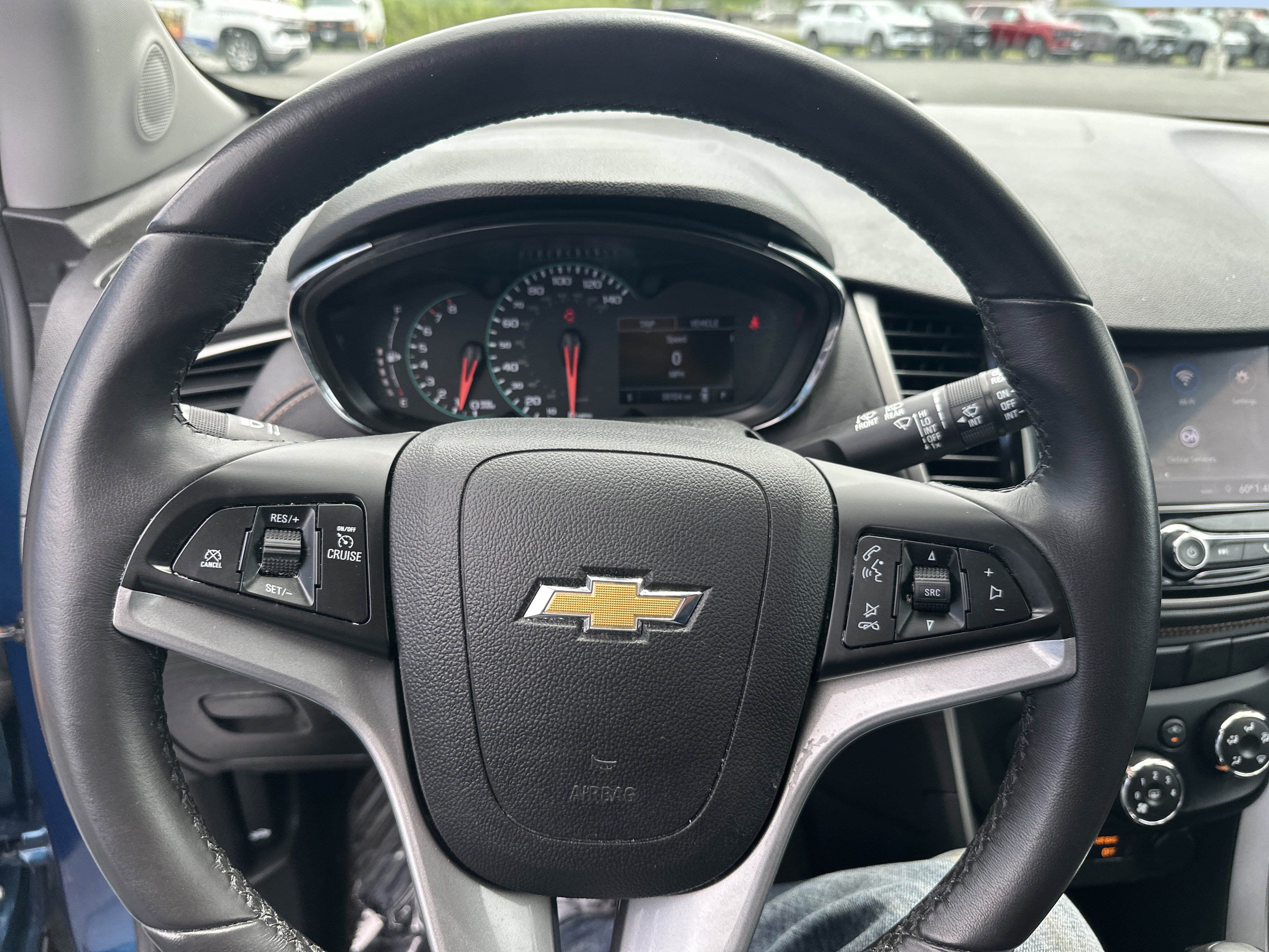 Used 2020 Chevrolet Trax LT w/ Driver Confidence Package AWD/4WD image 13