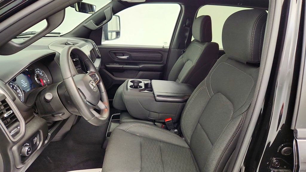 Used 2025 RAM 1500 Classic Warlock AWD/4WD image 19