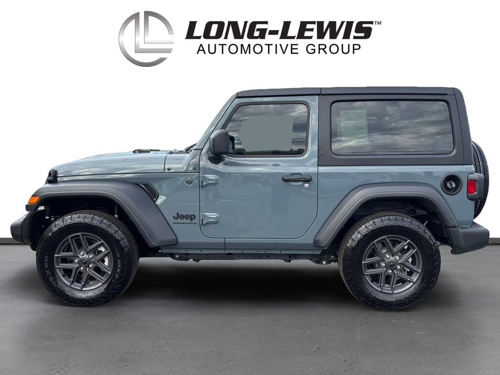 Used 2024 Jeep Wrangler Sport S image 2