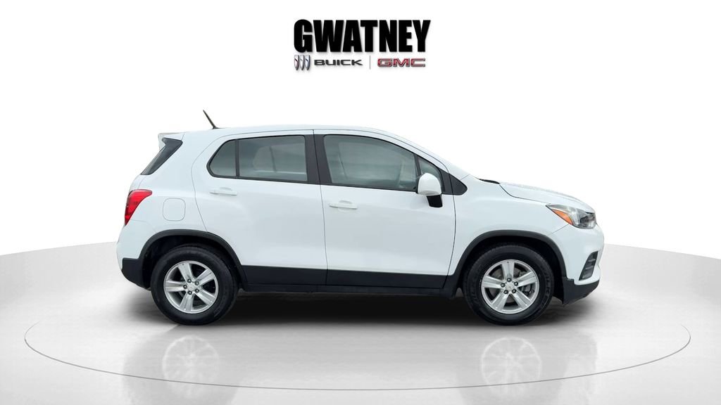 Used 2020 Chevrolet Trax LS FWD image 4