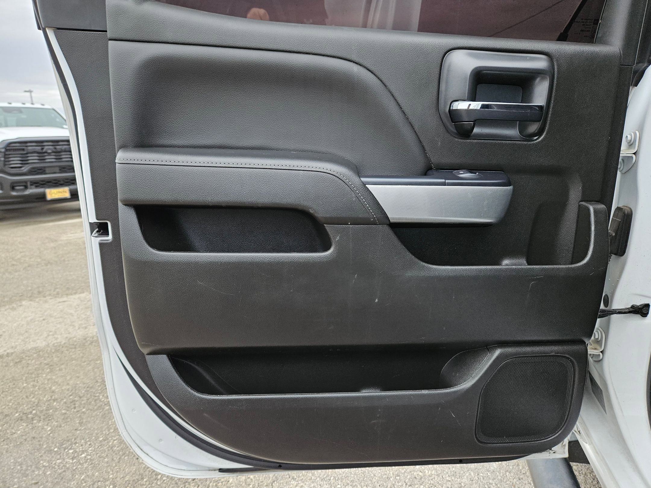 Used 2018 Chevrolet Silverado 1500 LT w/ Texas Edition image 15