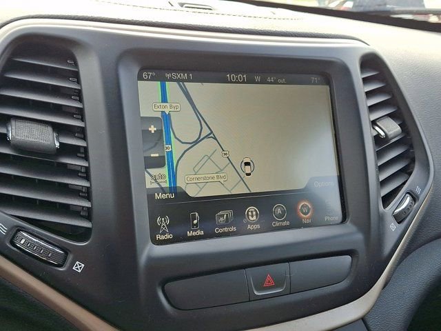 Used 2016 Jeep Cherokee Limited image 22