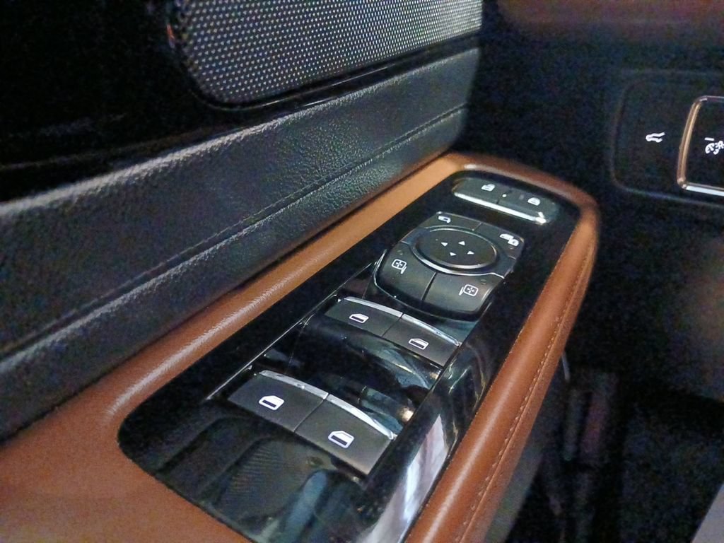 Used 2022 Lincoln Aviator Reserve w/ Elements Package Plus RWD image 20