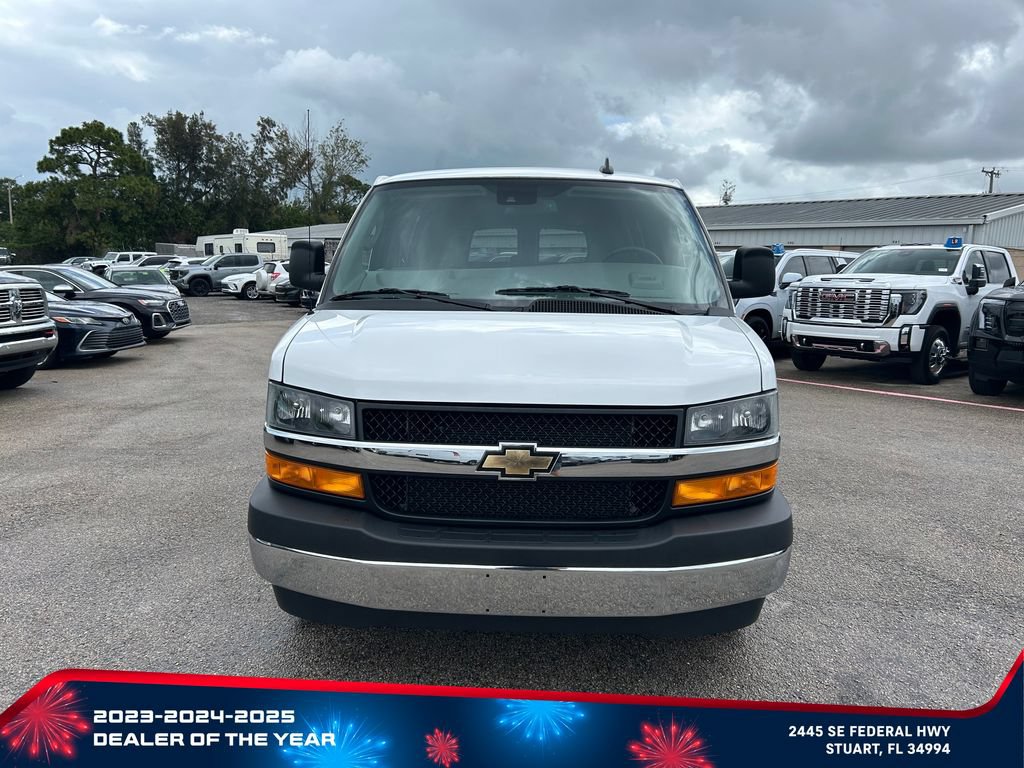 Used 2024 Chevrolet Express 3500 LT w/ LT Preferred Equipment Group RWD image 2