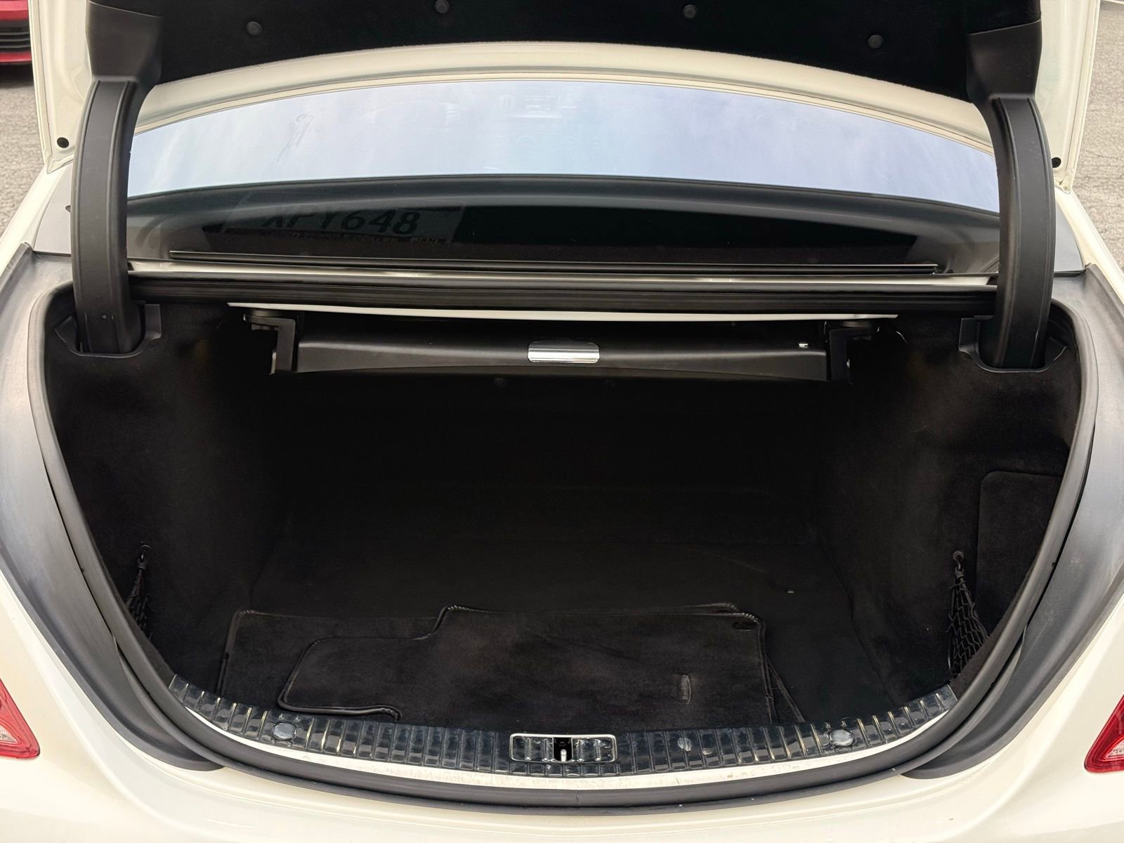 Used 2017 Mercedes-Benz S 550 Sedan image 11