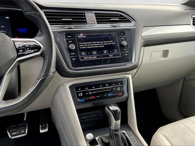 Used 2023 Volkswagen Tiguan SE R-Line FWD image 8