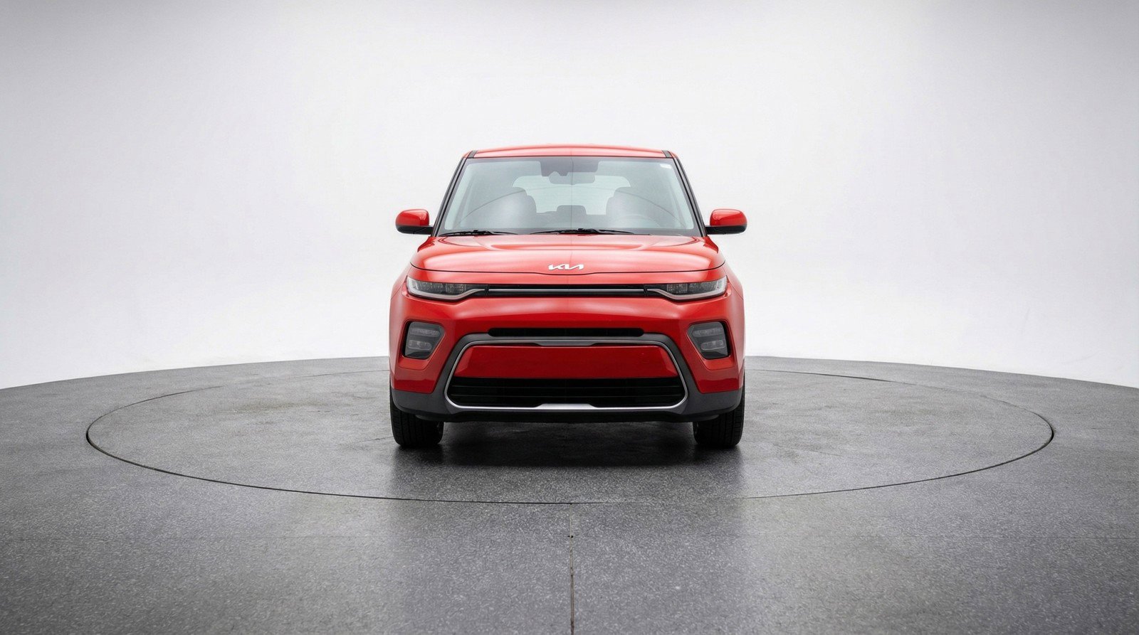 Used 2025 Kia Soul LX image 2