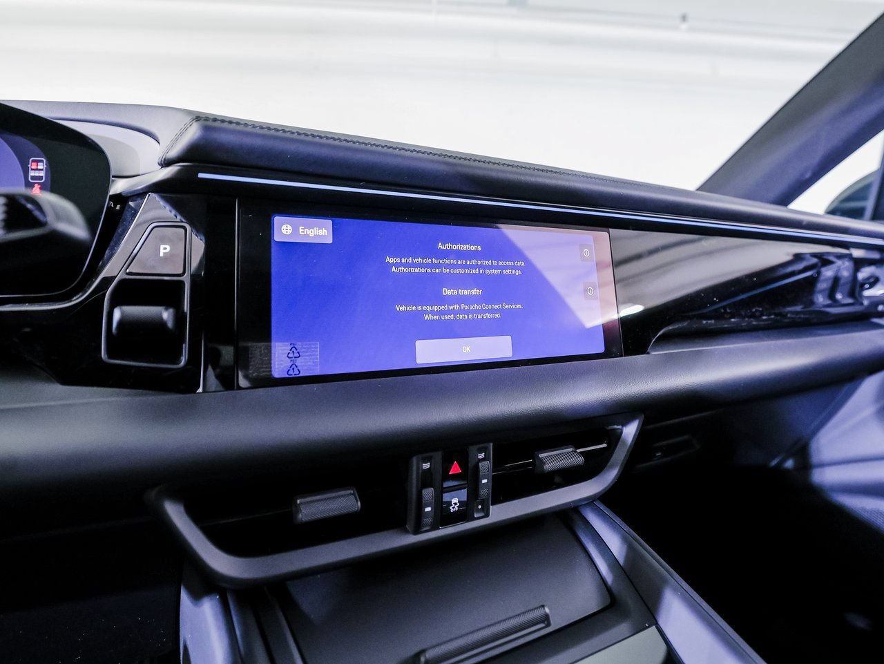 New 2026 Porsche Macan Electric RWD image 19