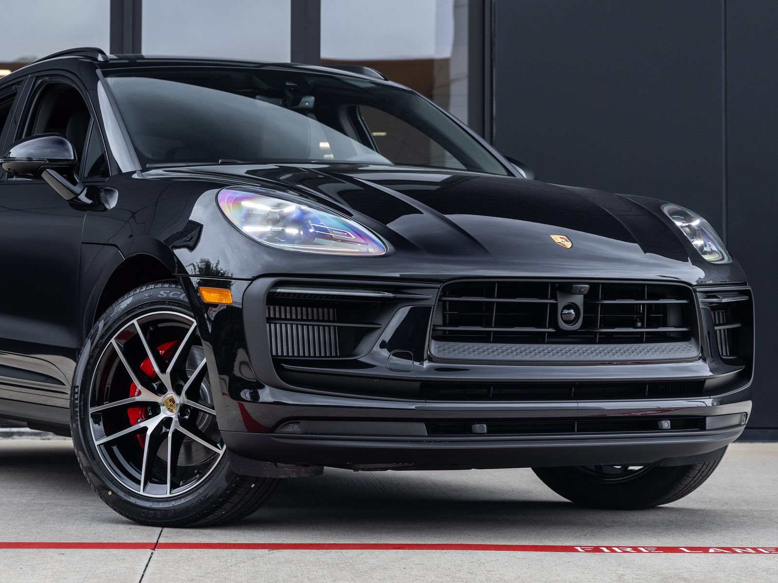 New 2026 Porsche Macan S AWD/4WD image 9